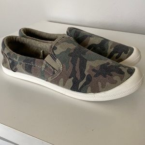 Mad Love Camo Kasandra Slip-On Sneaker